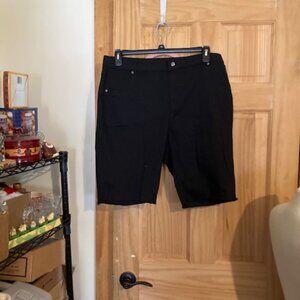 HUE ultra soft denim bermuda's